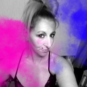 Meet your Posher, Crystal